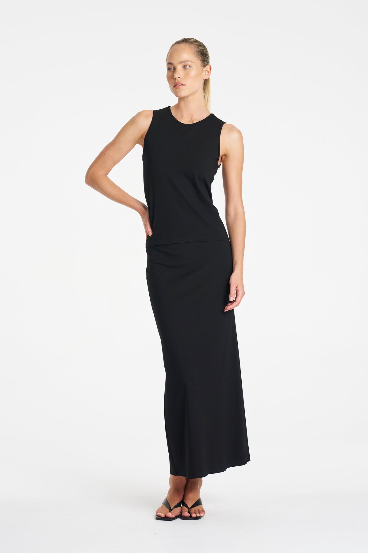 COLUMN SKIRT - Black