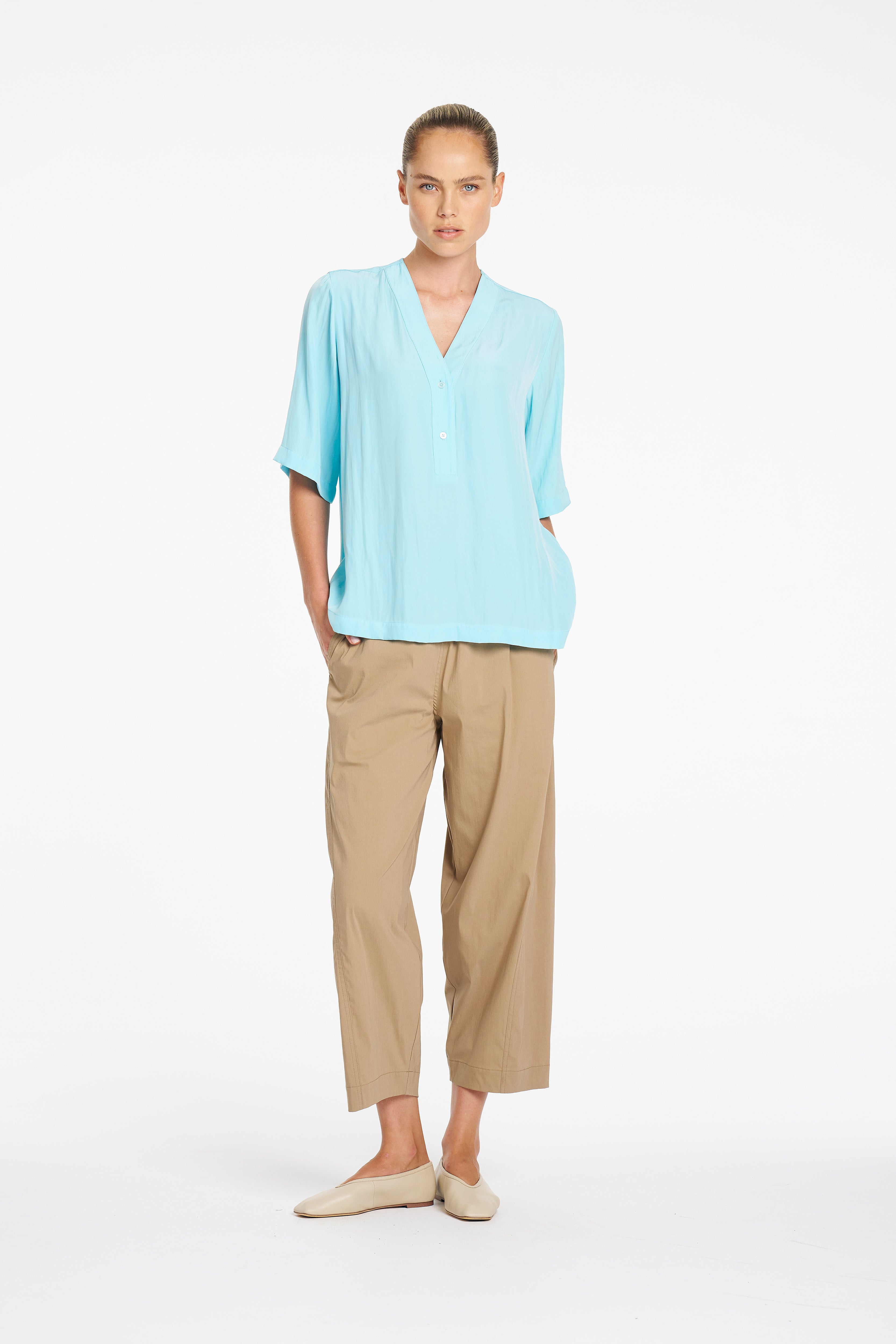 F67 80057 TAB PLAZA - MELA PURDIE