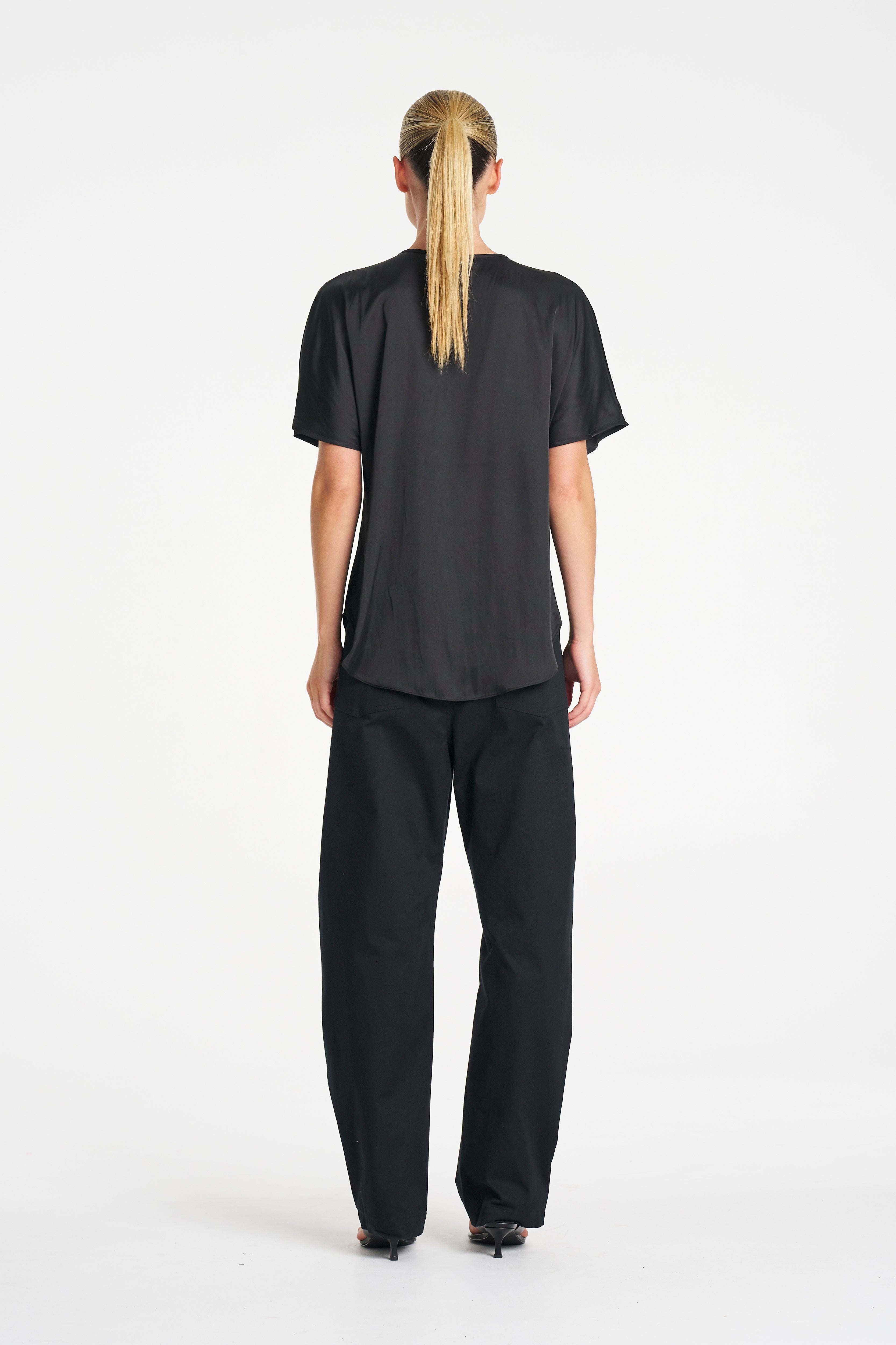 RAGLAN SHELL - Satin Black - MELA PURDIE
