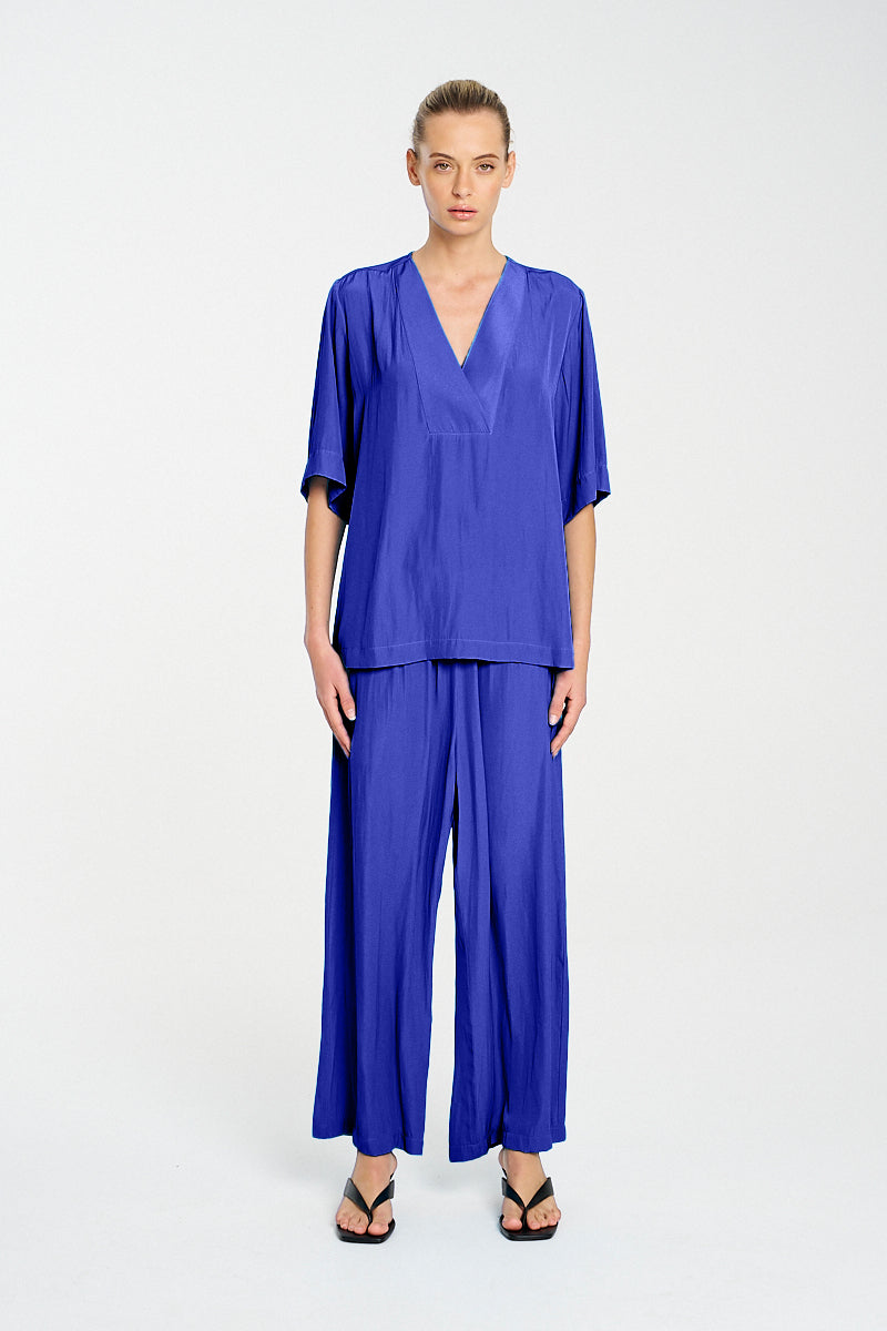 F67 8667 VENT PLAZA - MELA PURDIE