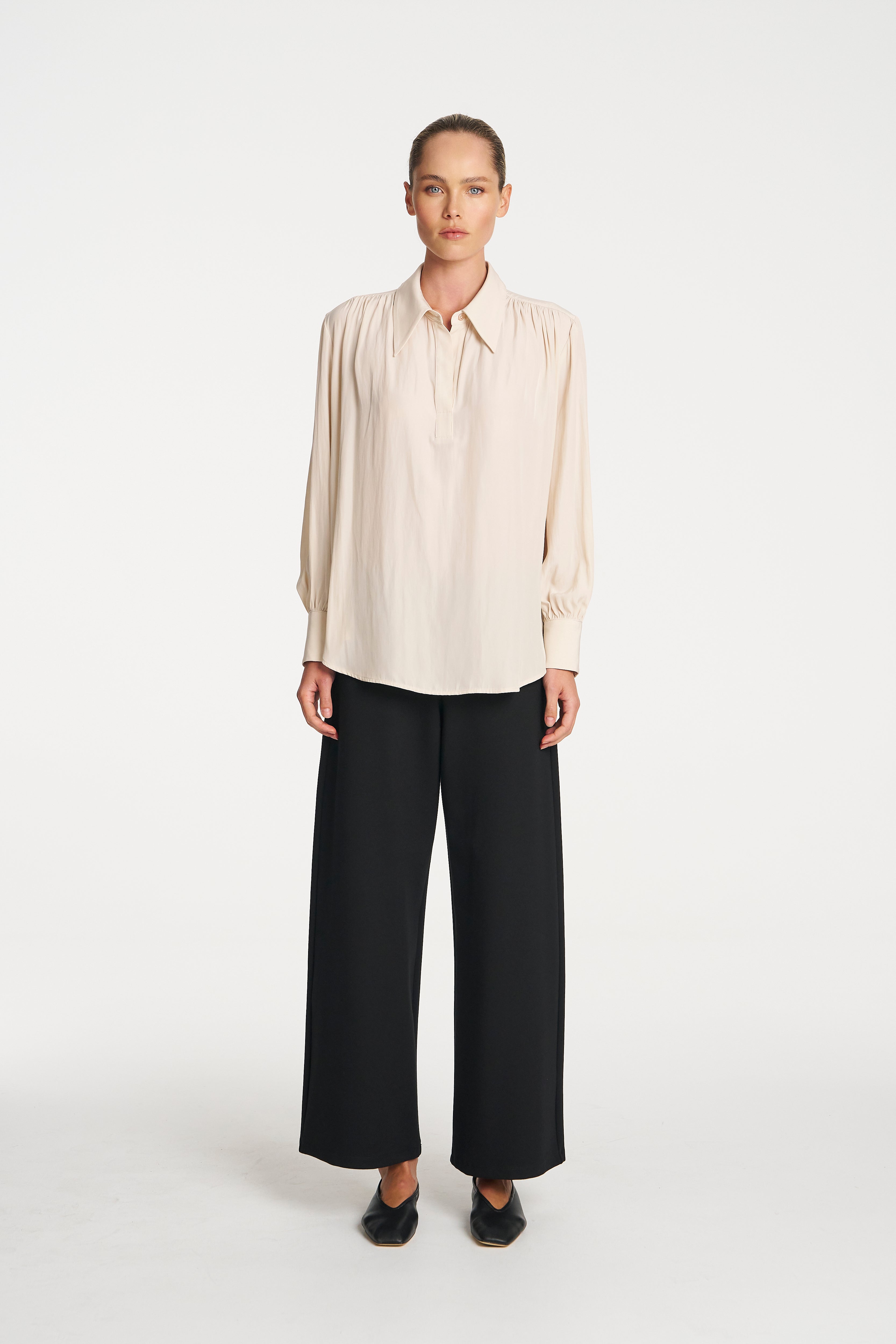 F67 8984 GATHERED BLOUSE - MELA PURDIE