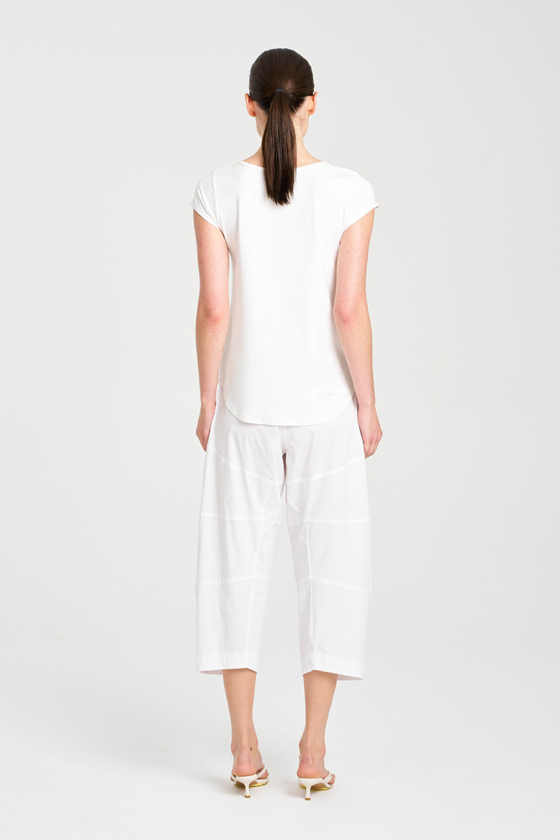 F01 2135 CAFE T - Mela Purdie