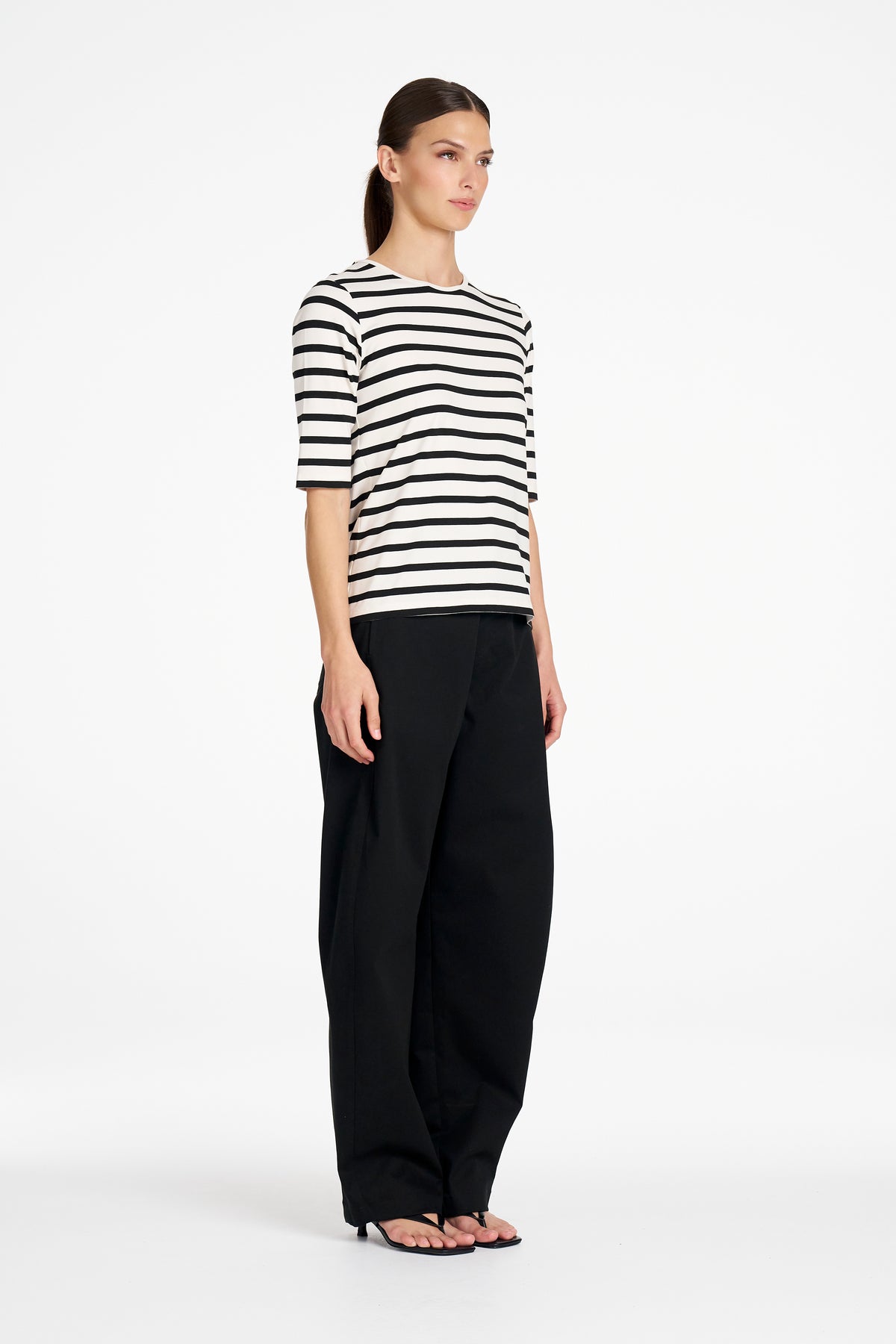 HALF SLEEVE TOP - White/Black