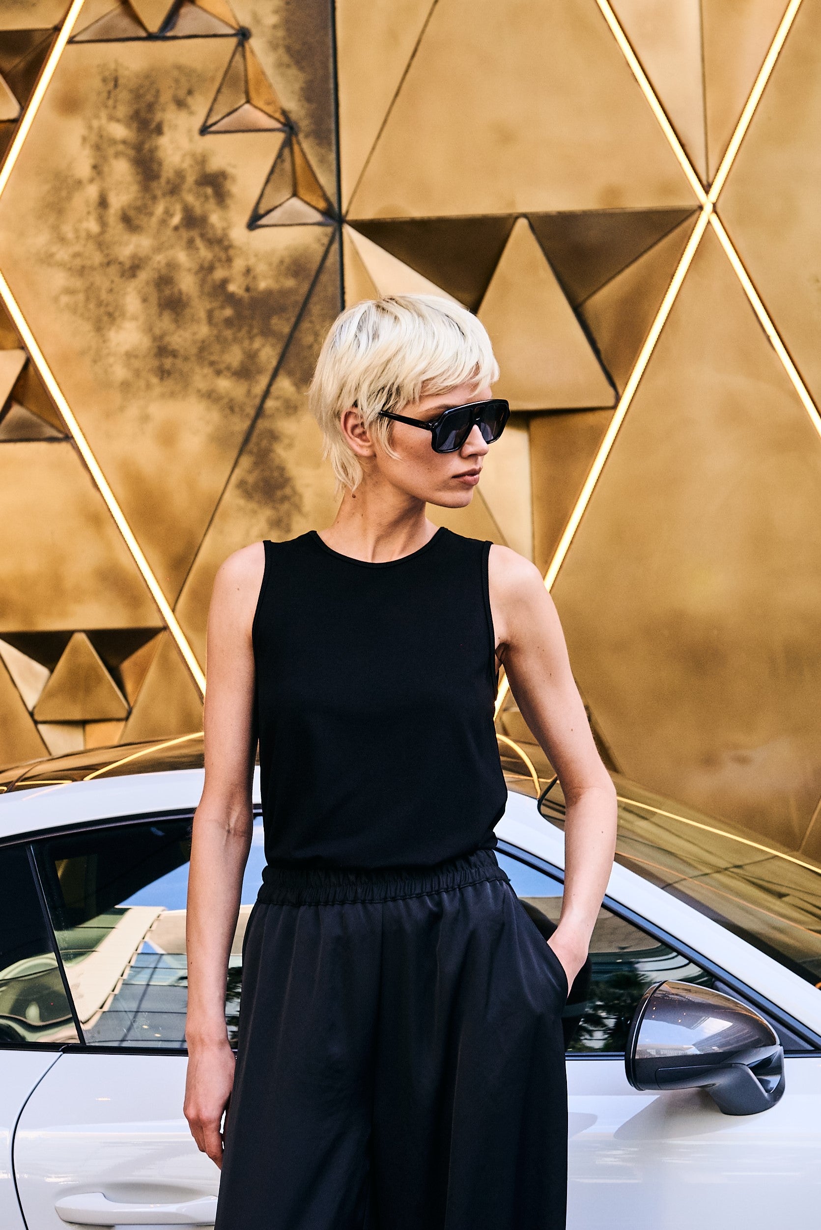 CREW TANK - Black - MELA PURDIE