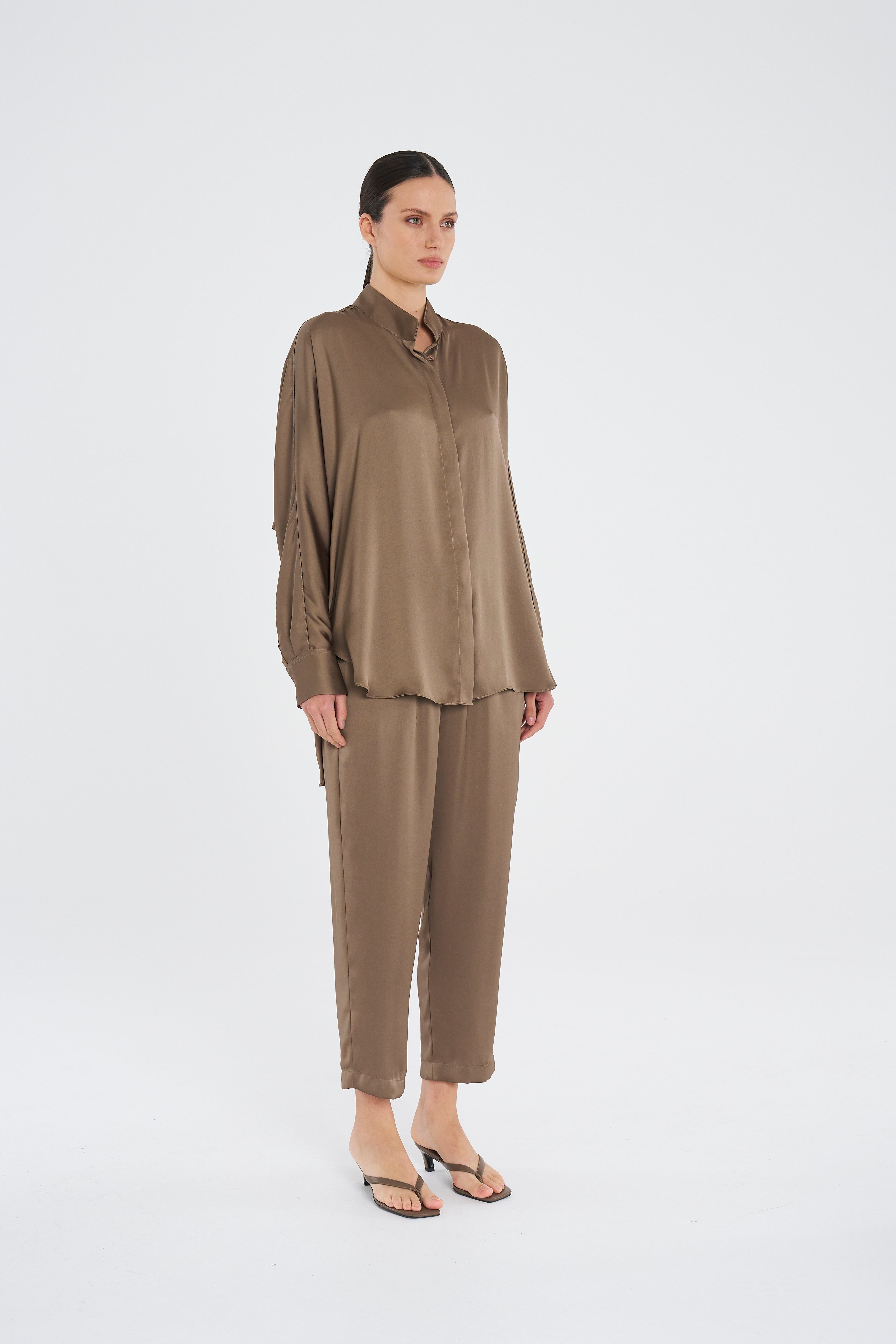 F619 8925 DOLMAN VILLA SHIRT