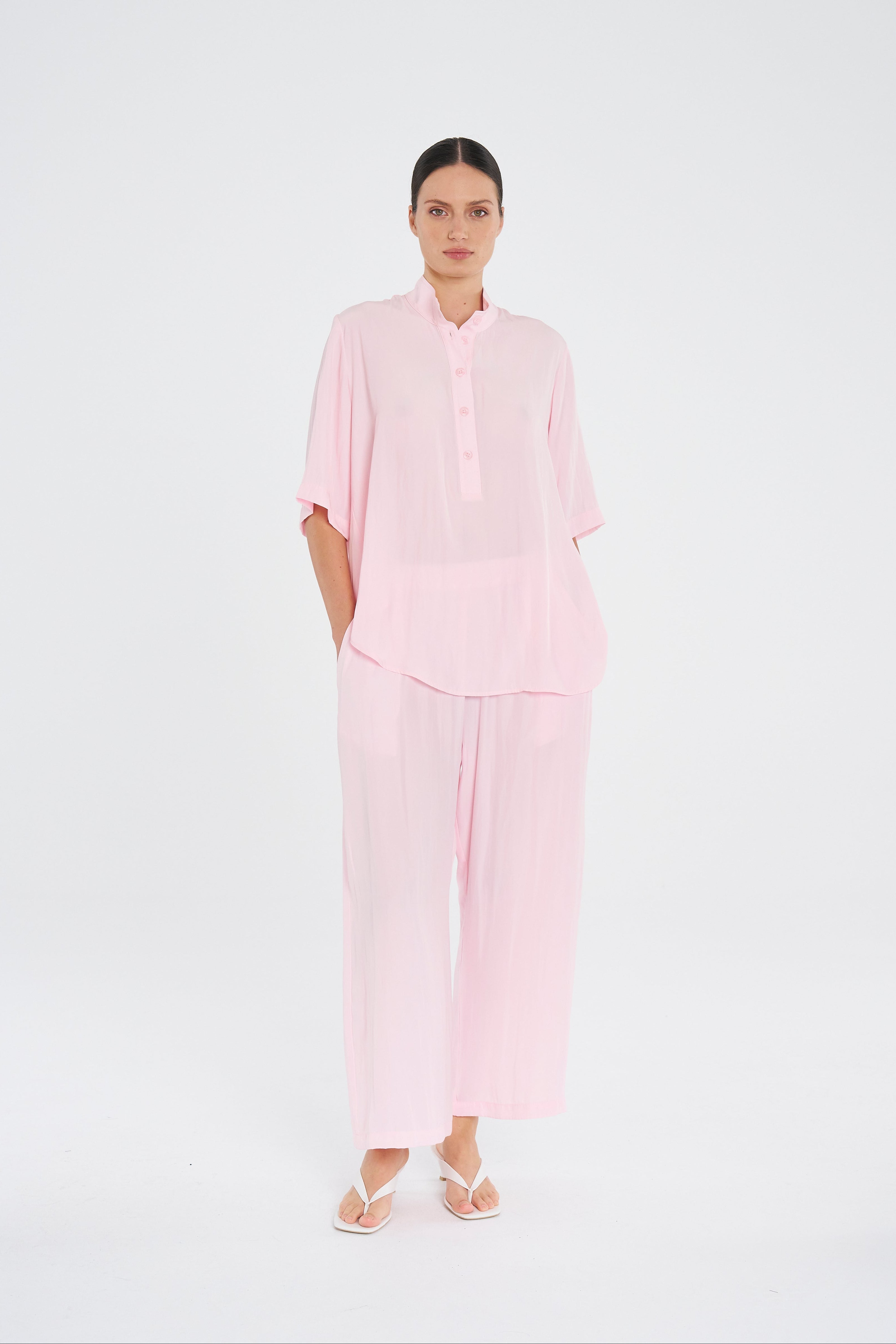 F67 8899 SWISH TAB PLAZA