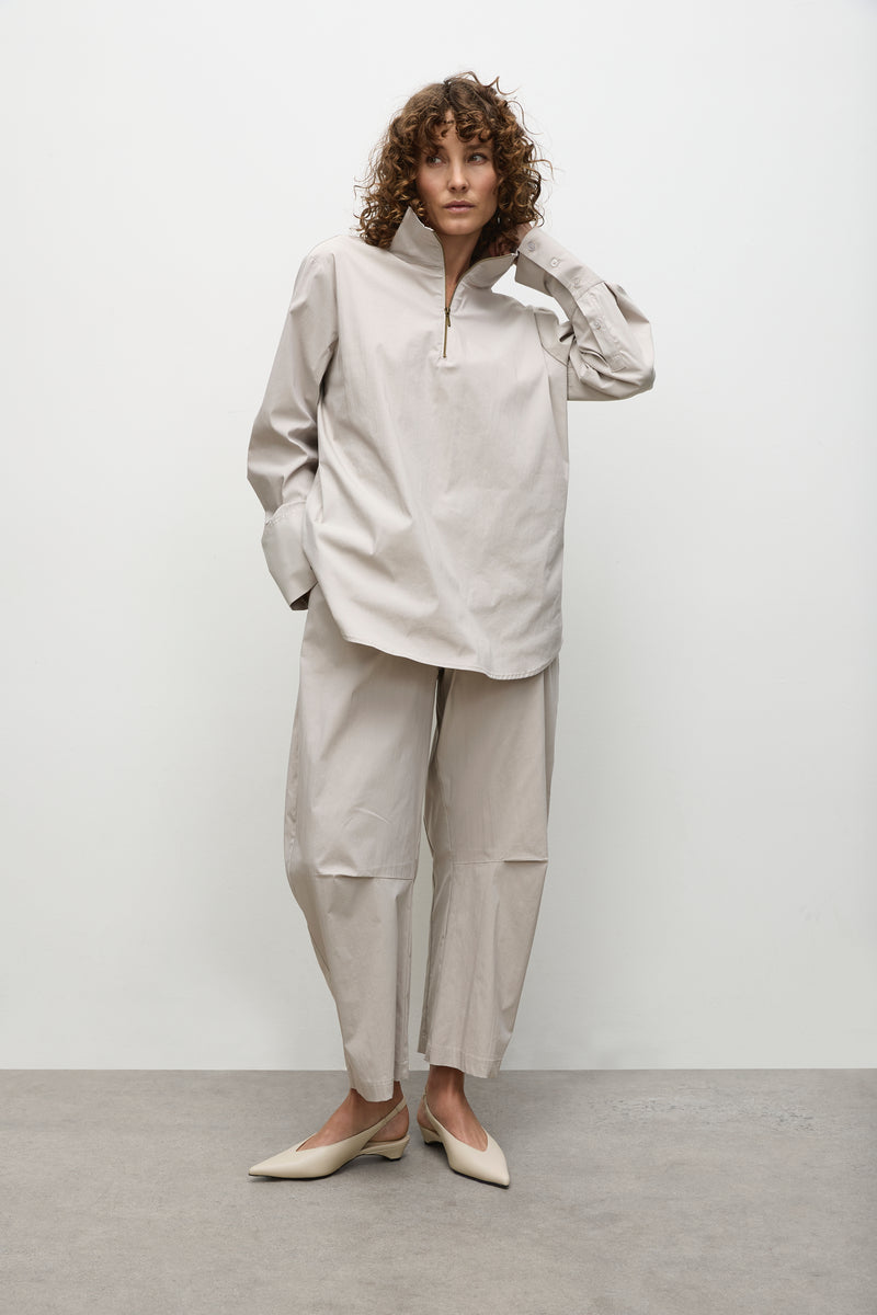 F65 8632 HALF ZIP BLOUSE