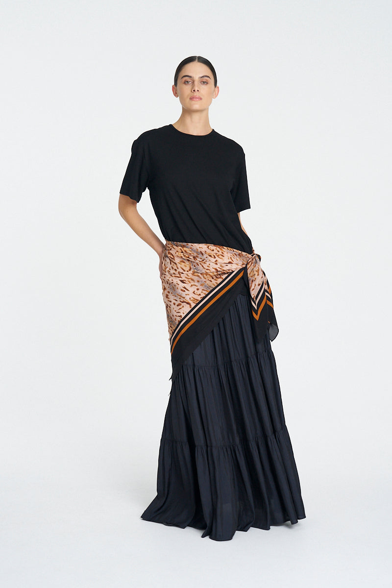 SILK SQUARE - Animal/Black