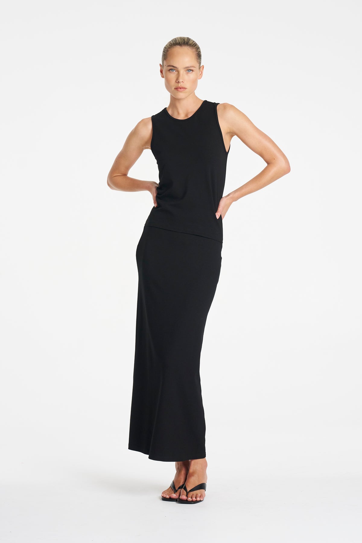 COLUMN SKIRT - Black