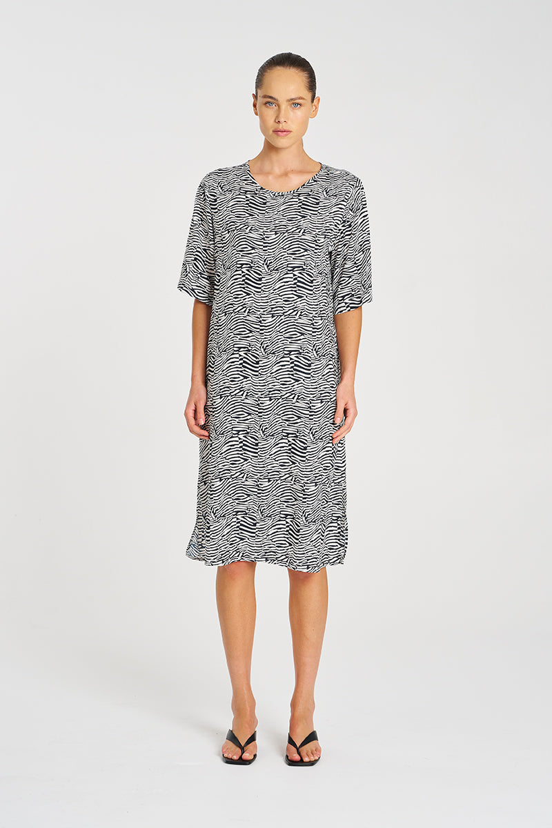 F846 3004 PLAZA DRESS