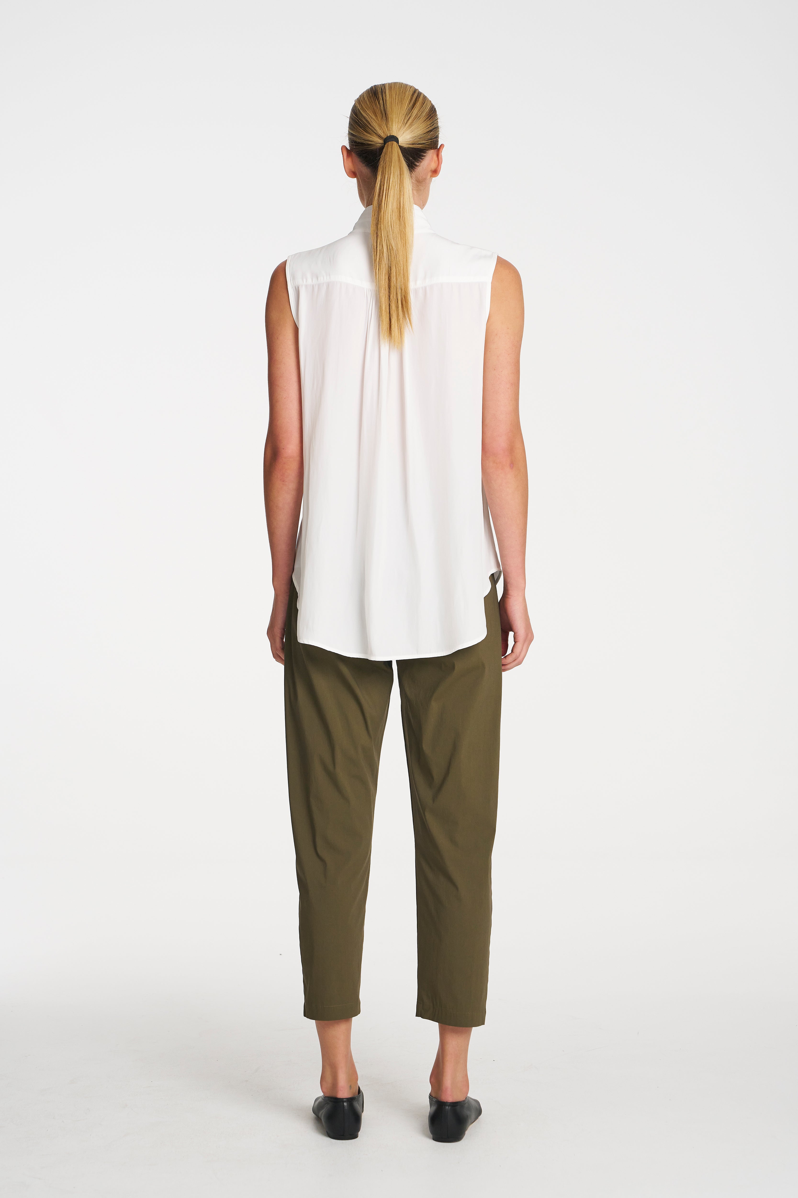 F67 8983 SAVANNAH TANK - MELA PURDIE