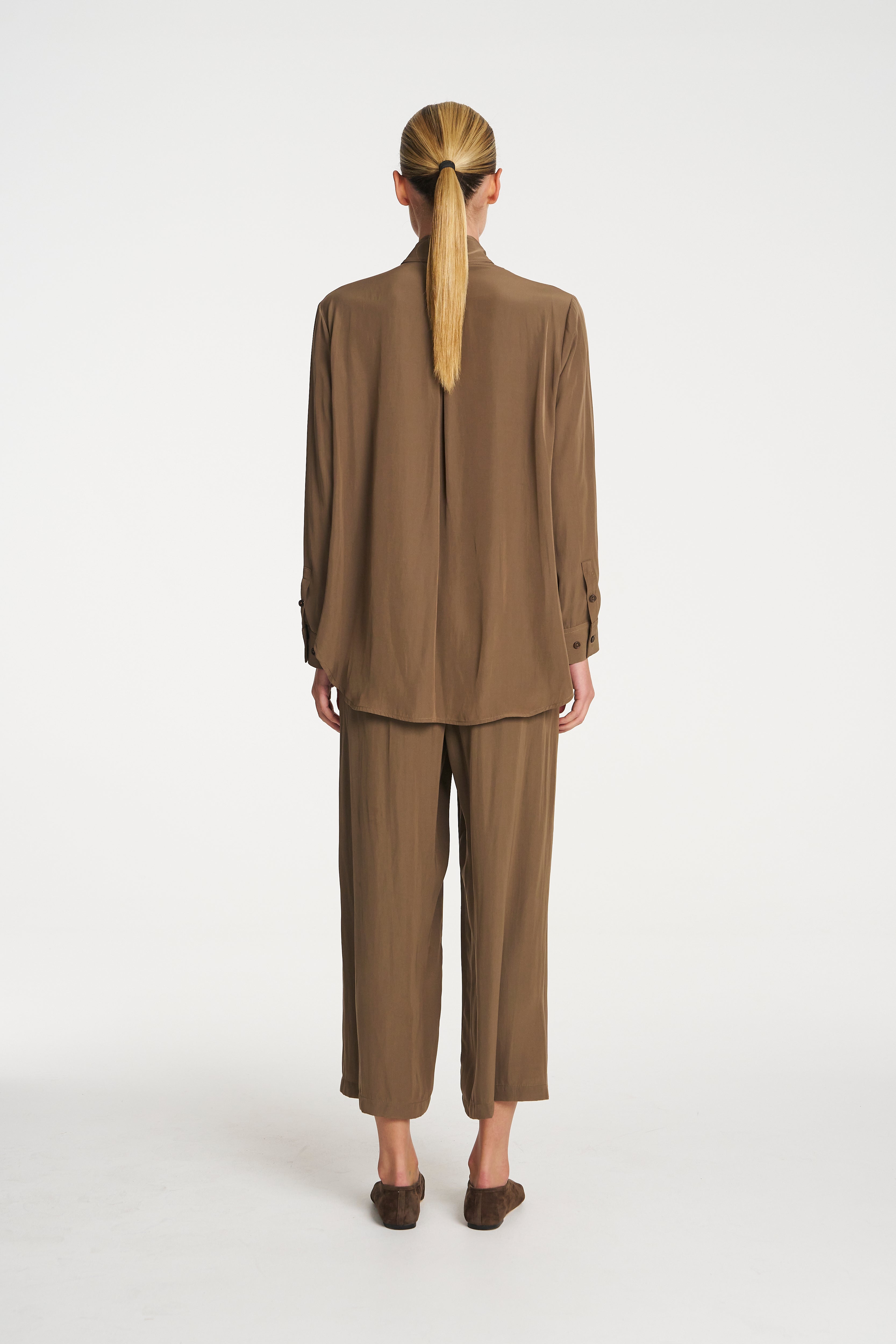 F67 8954 SWISH TAB SHIRT - MELA PURDIE