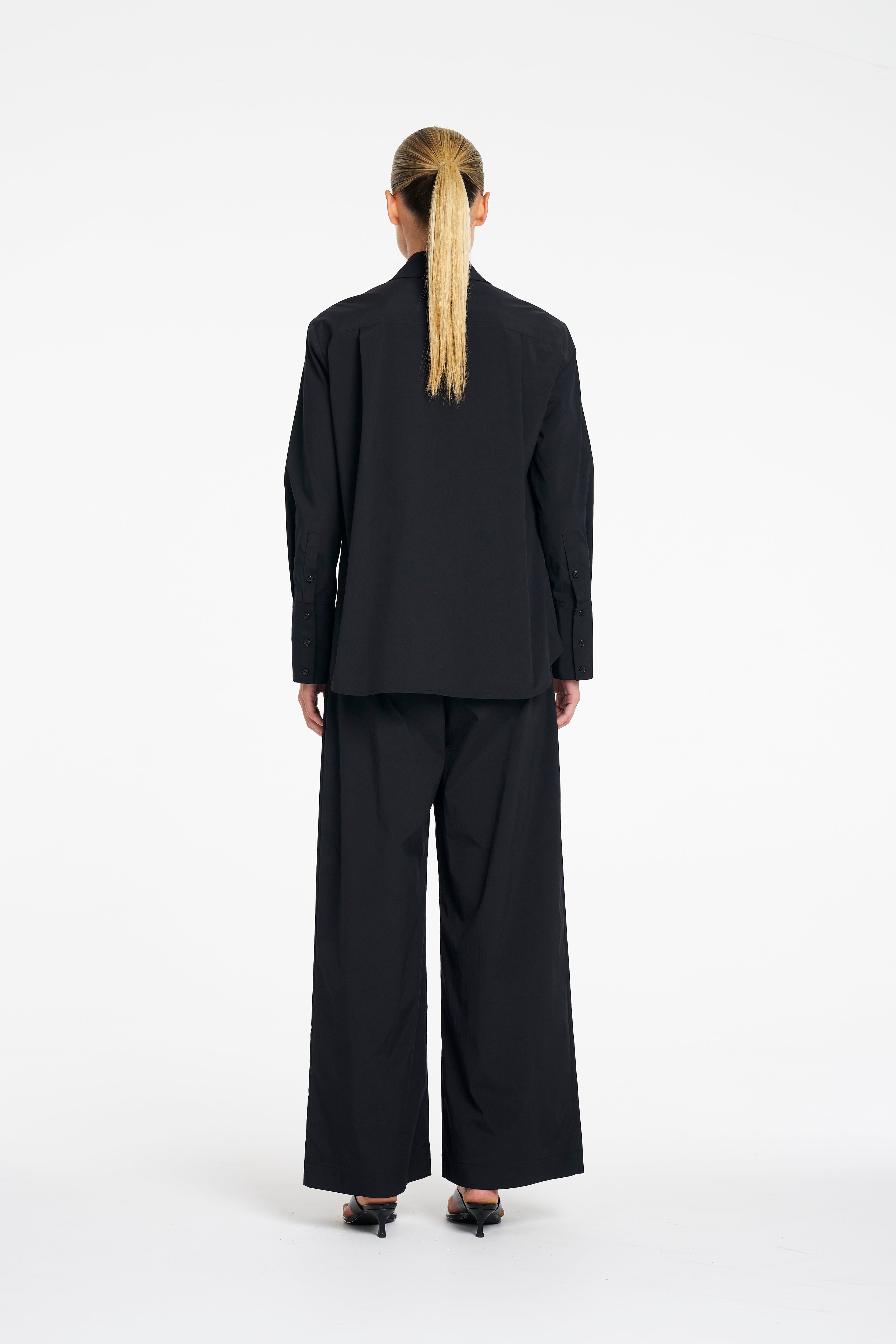 SMOOTH SHIRT - Black - MELA PURDIE