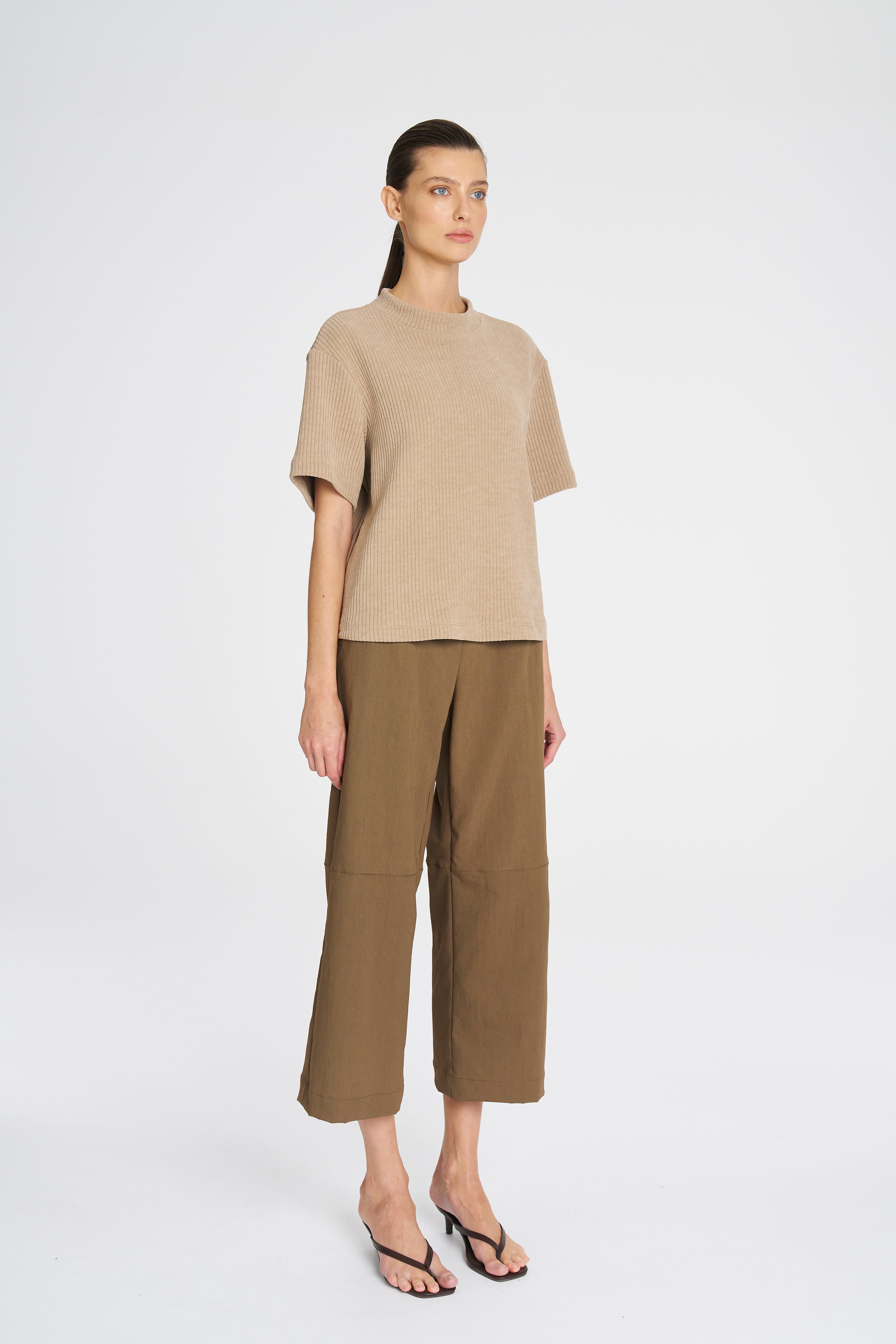 F090 8936 BOX HALO TOP - MELA PURDIE