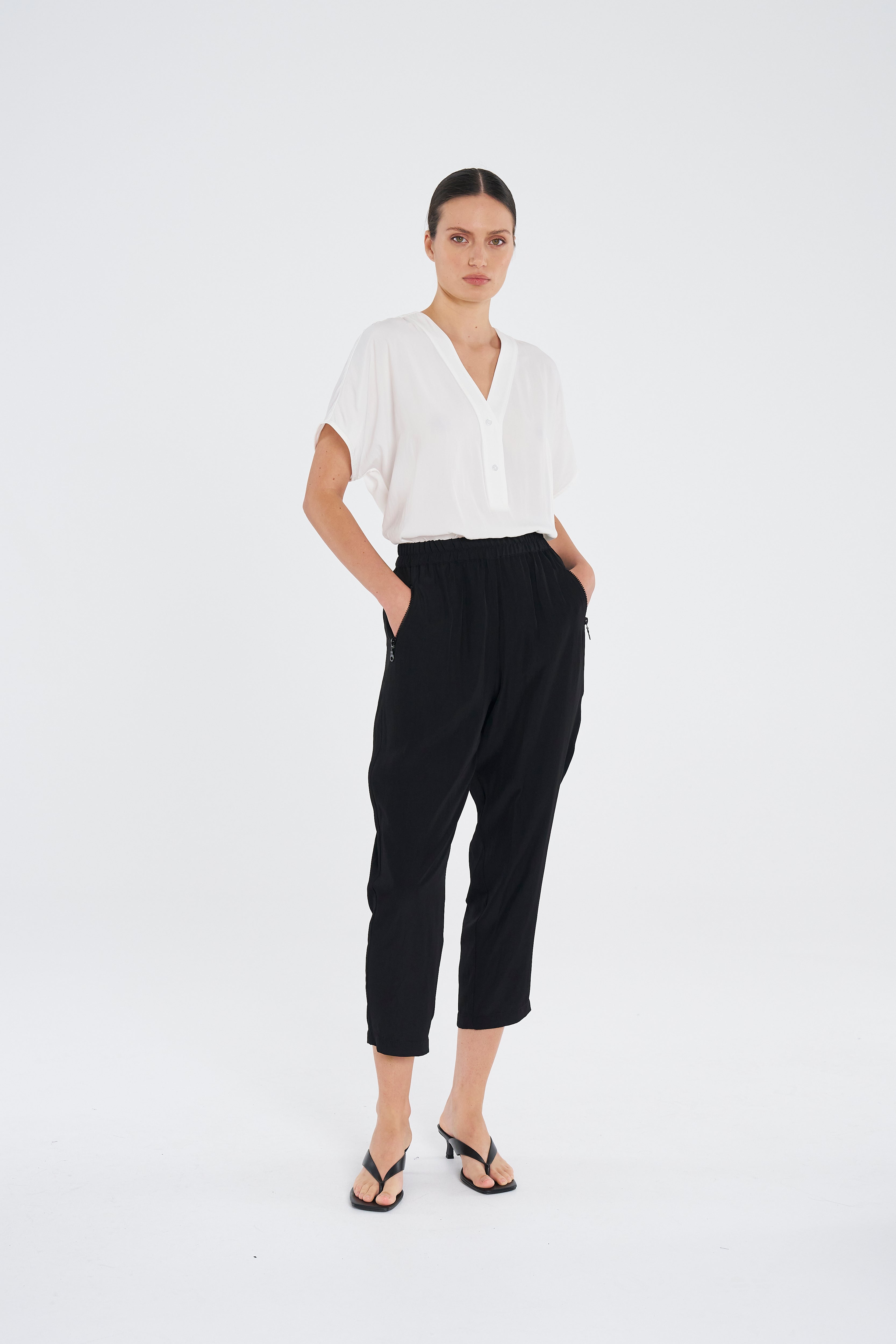 F67 1871 SOFT ZIP PANT