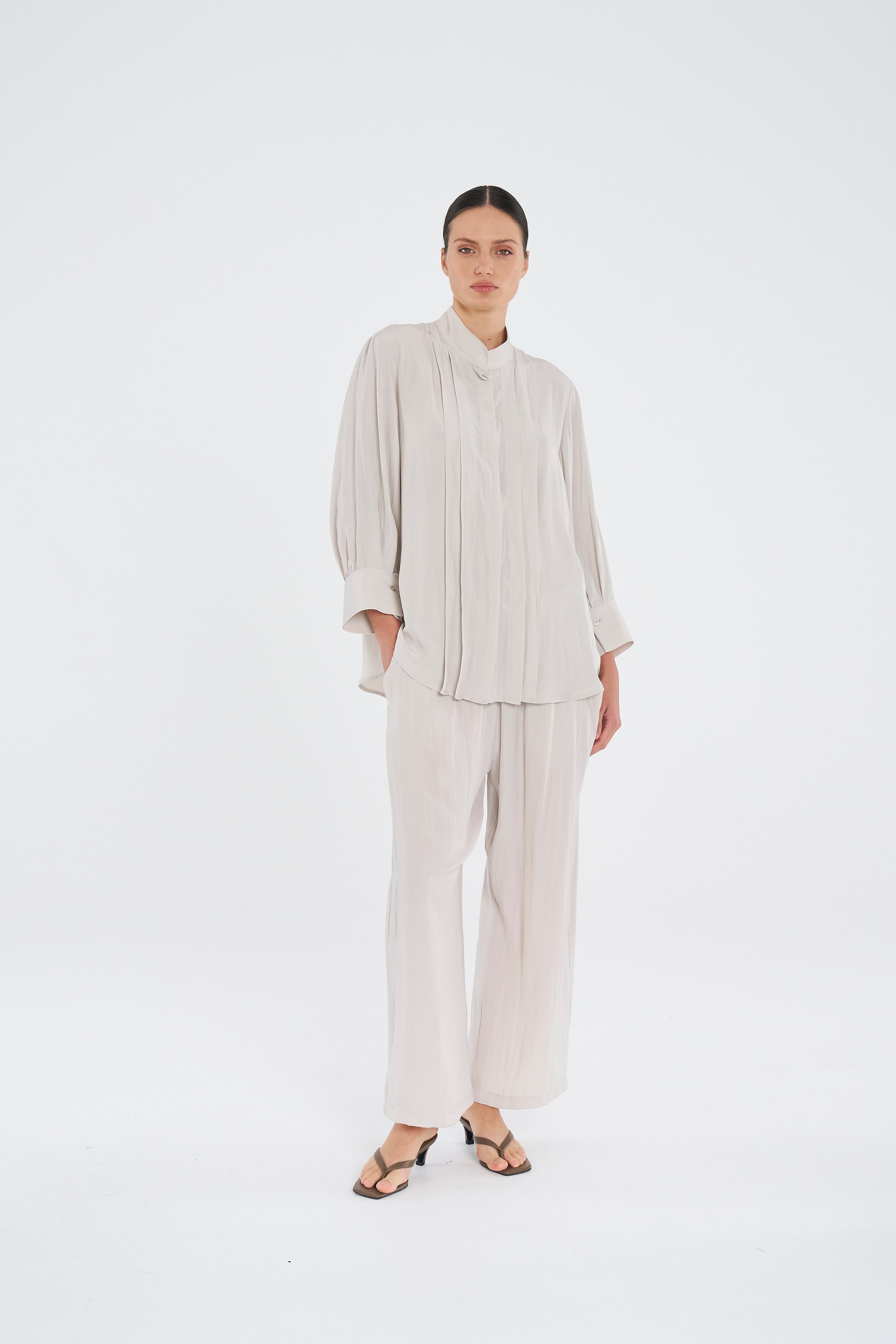 F67 8946 FOLDED BLOUSE