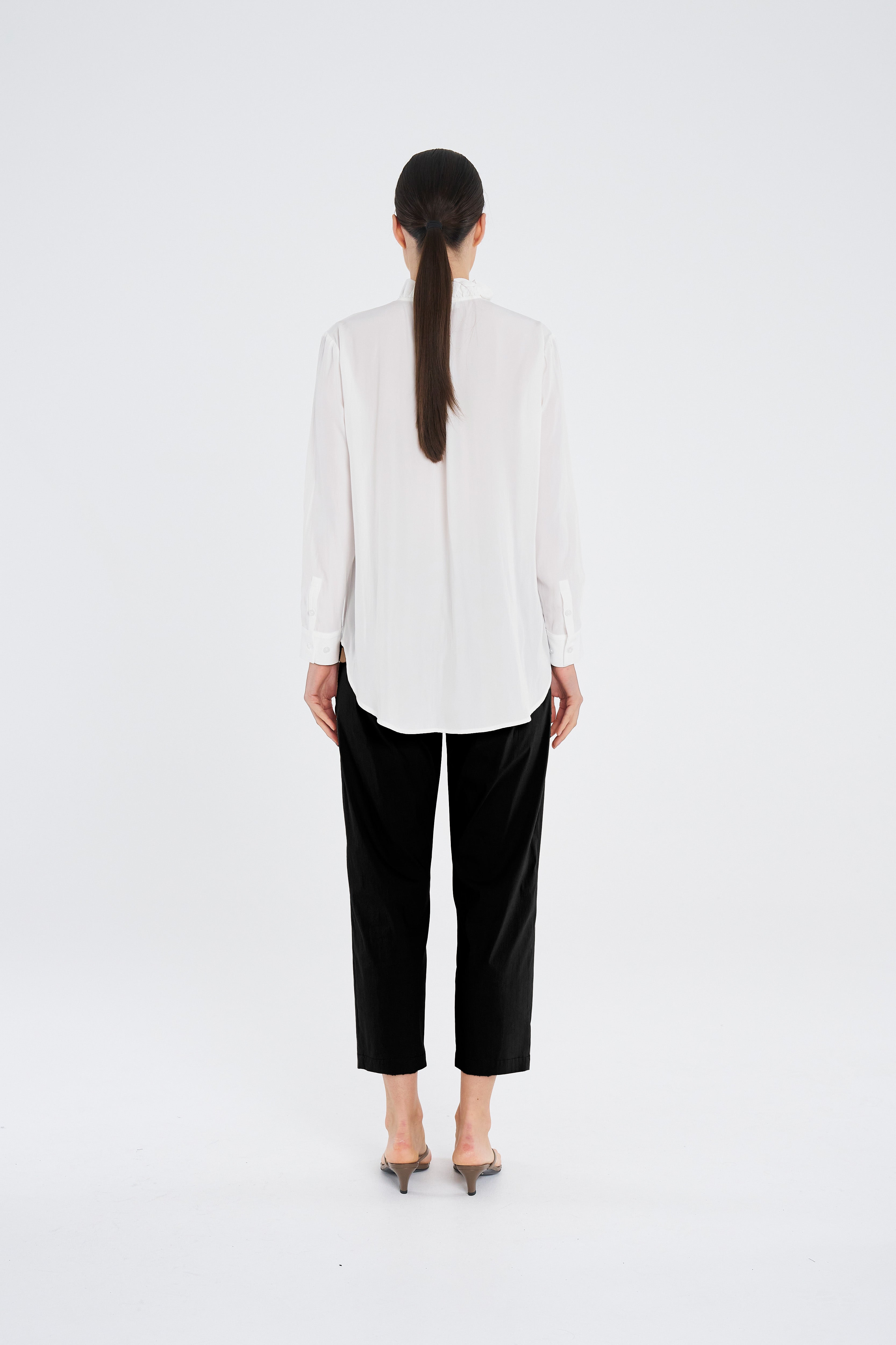 F67 8729 LARIAT BLOUSE