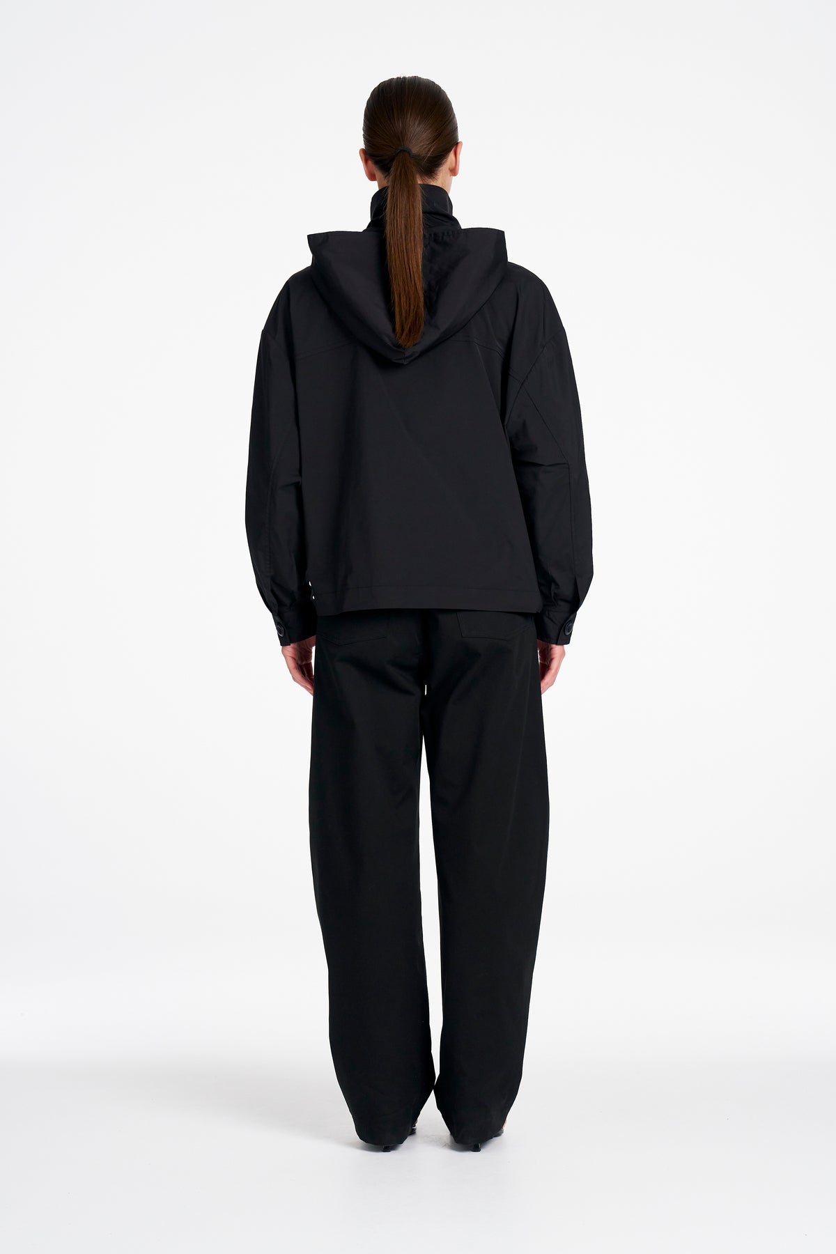 WINDBREAKER - Black