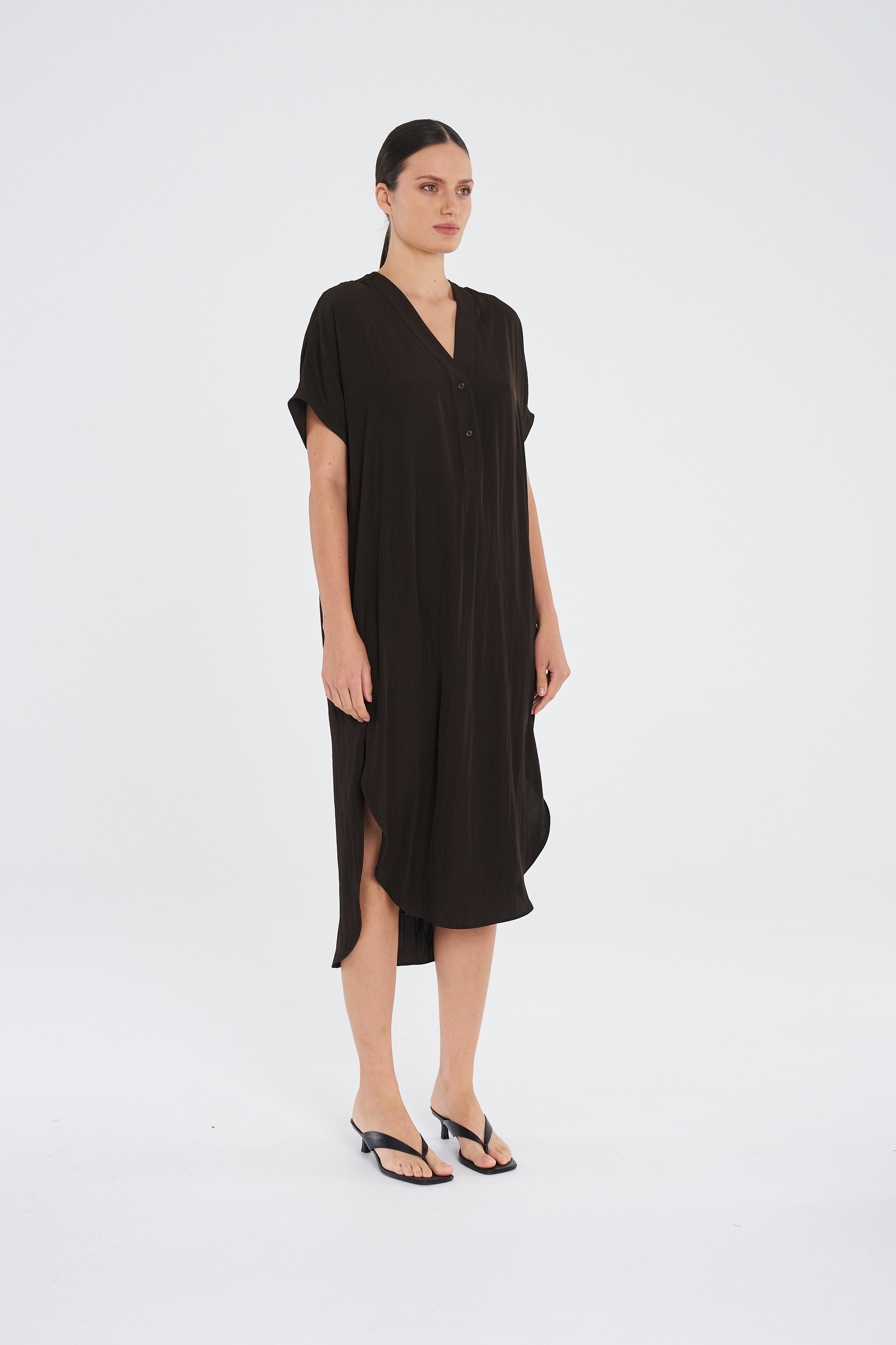 F67 3049 WEDGE TAB DRESS