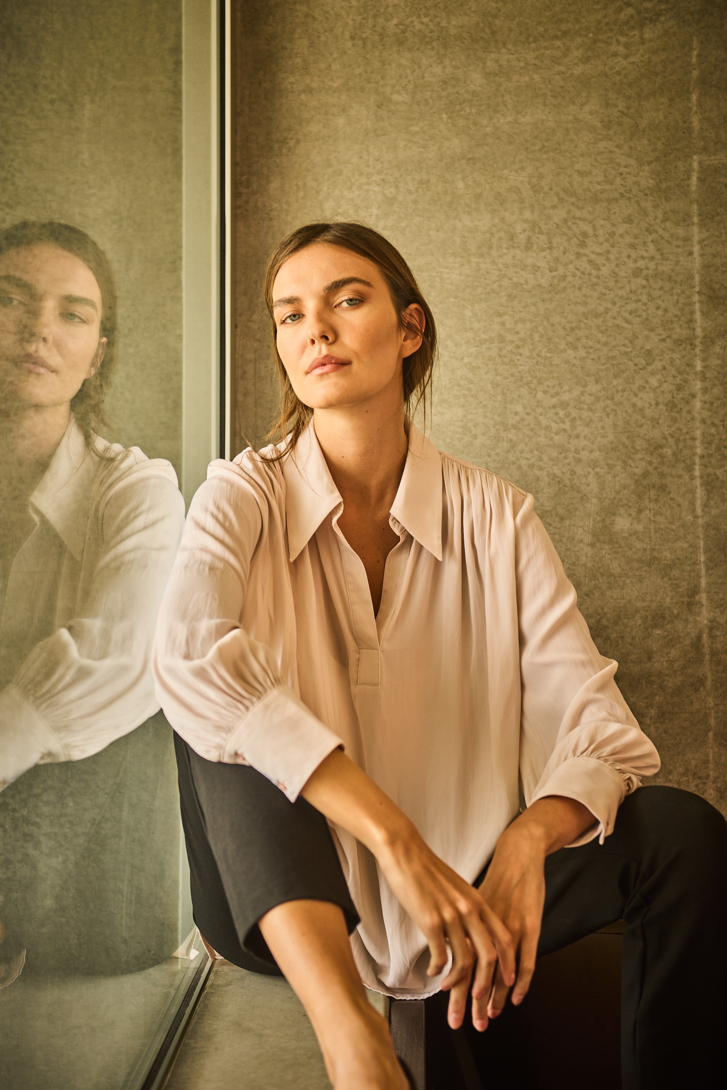 F67 8984 GATHERED BLOUSE - MELA PURDIE
