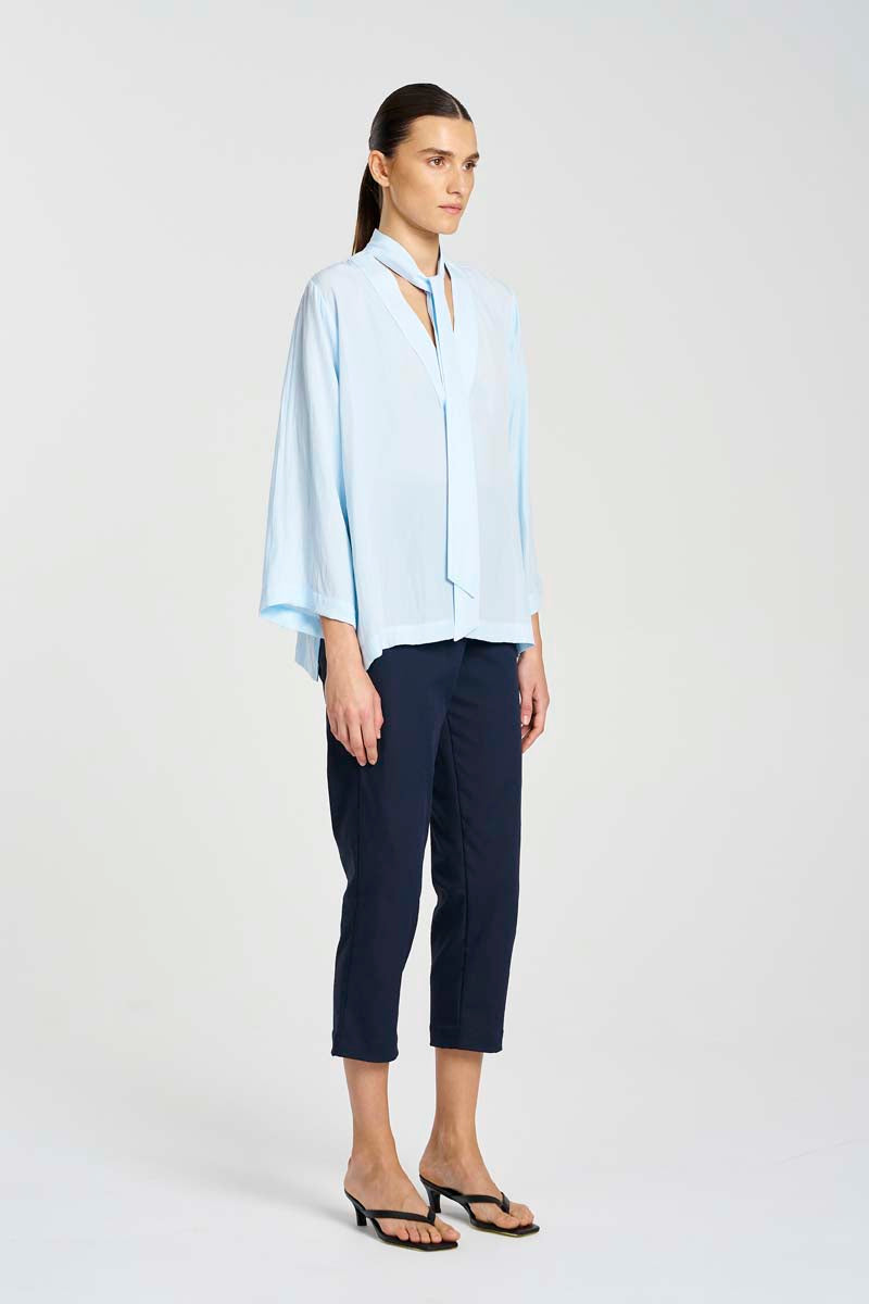 F67 8767 TIE NECK T