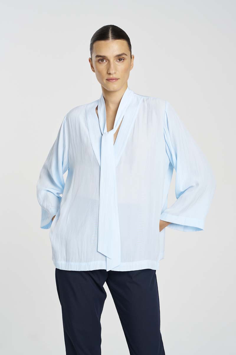 F67 8767 TIE NECK T